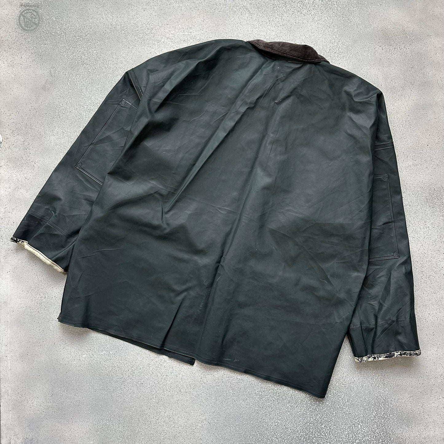 Carhartt raincoat (L)