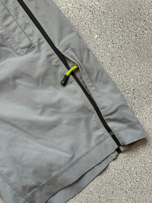 Lululemon sport short (S)