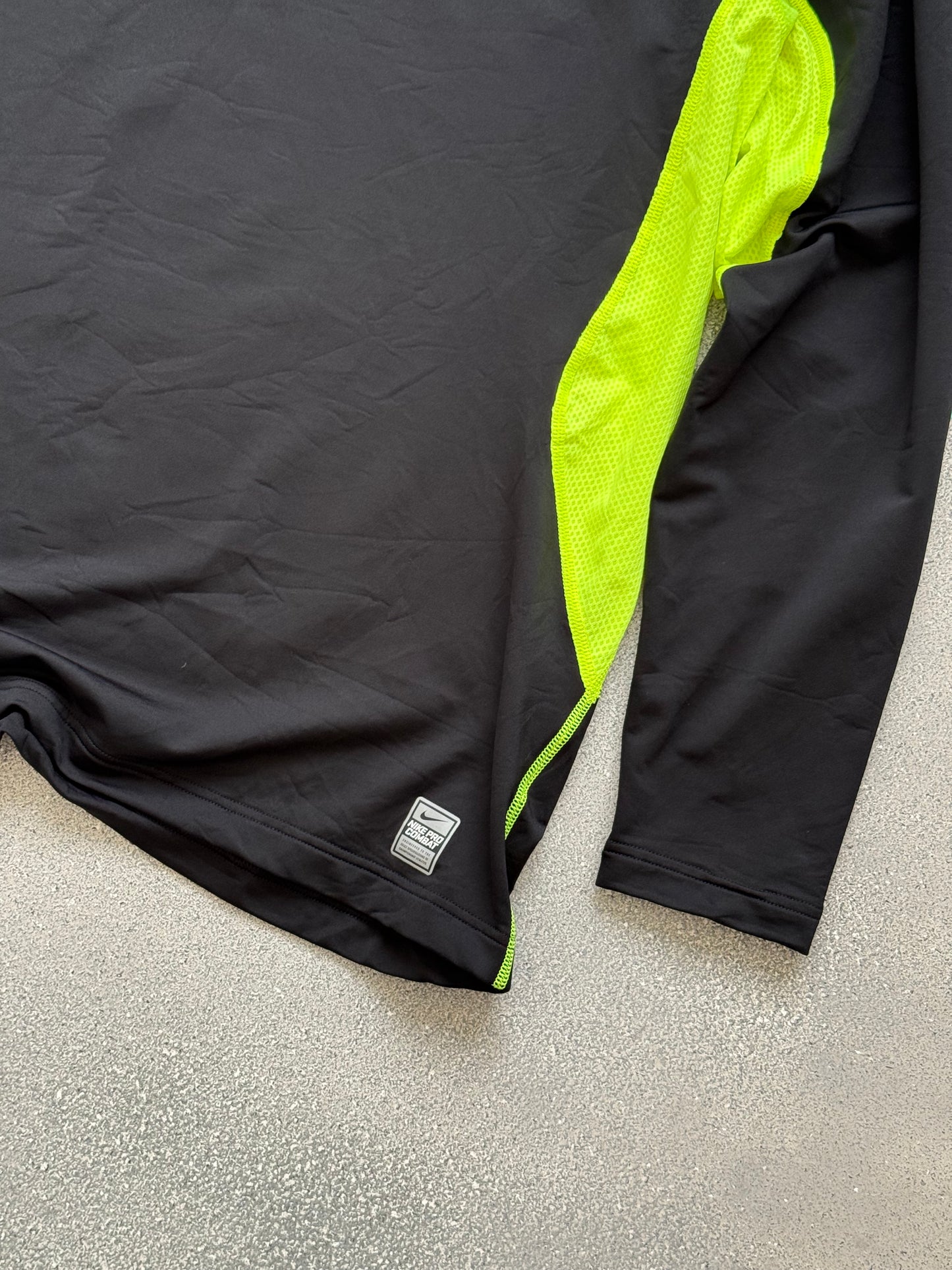 Nike pro combat jersey (XL)