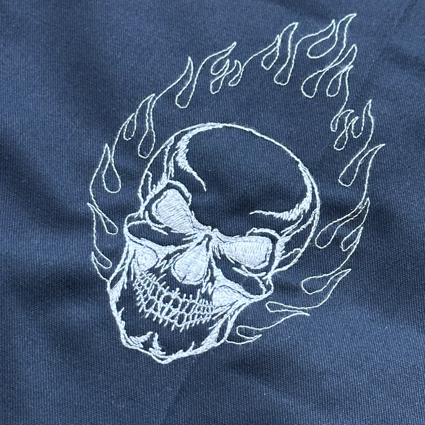 Dickies skull (26x30)