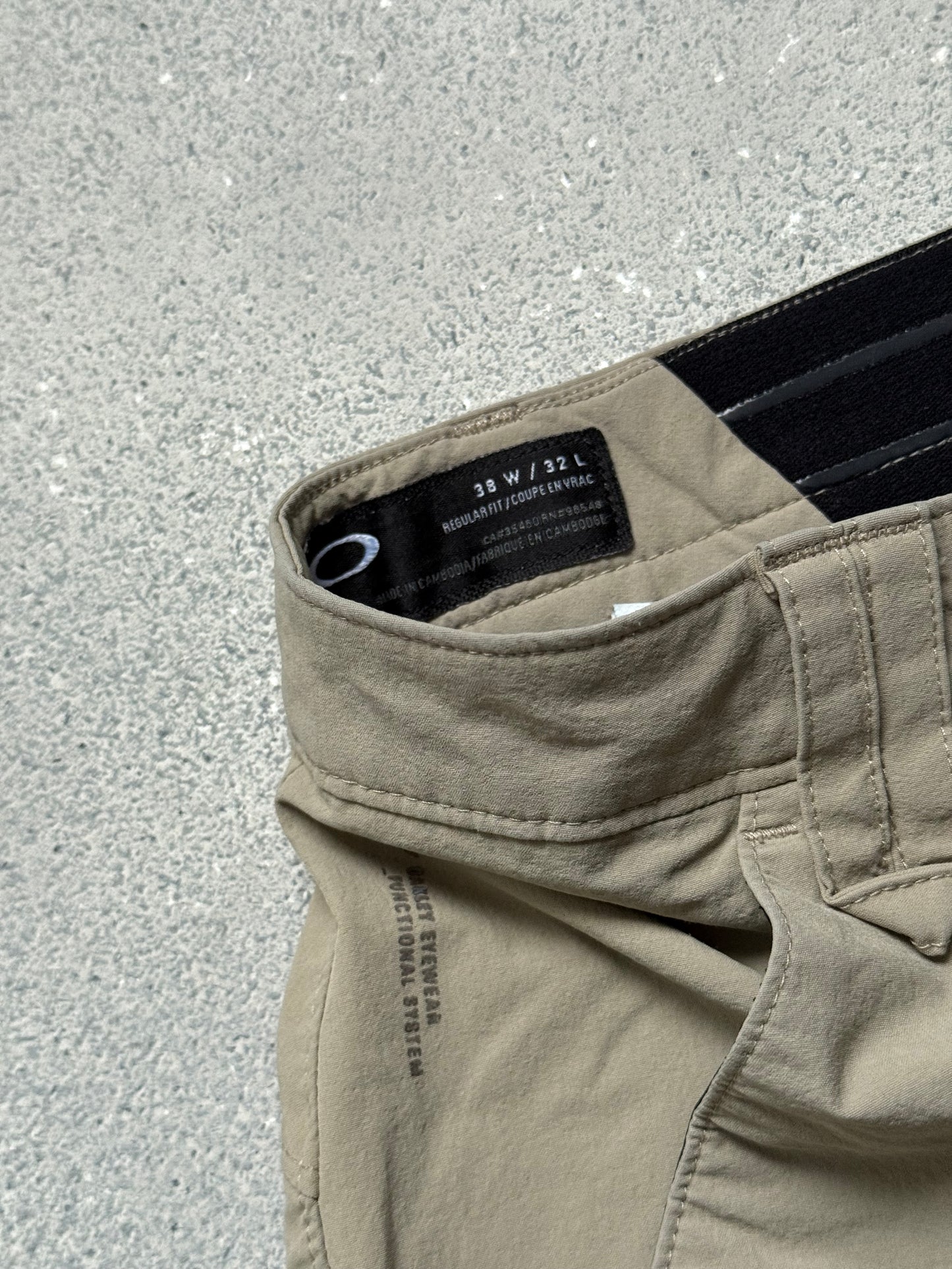 Oakley pant (38x32)