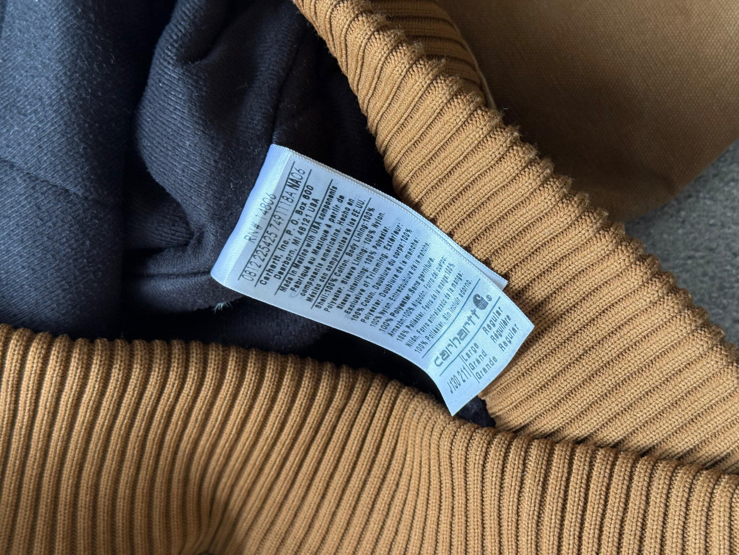 Carhartt duck jacket (L)