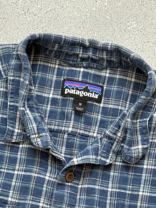 Patagonia shirt (M)