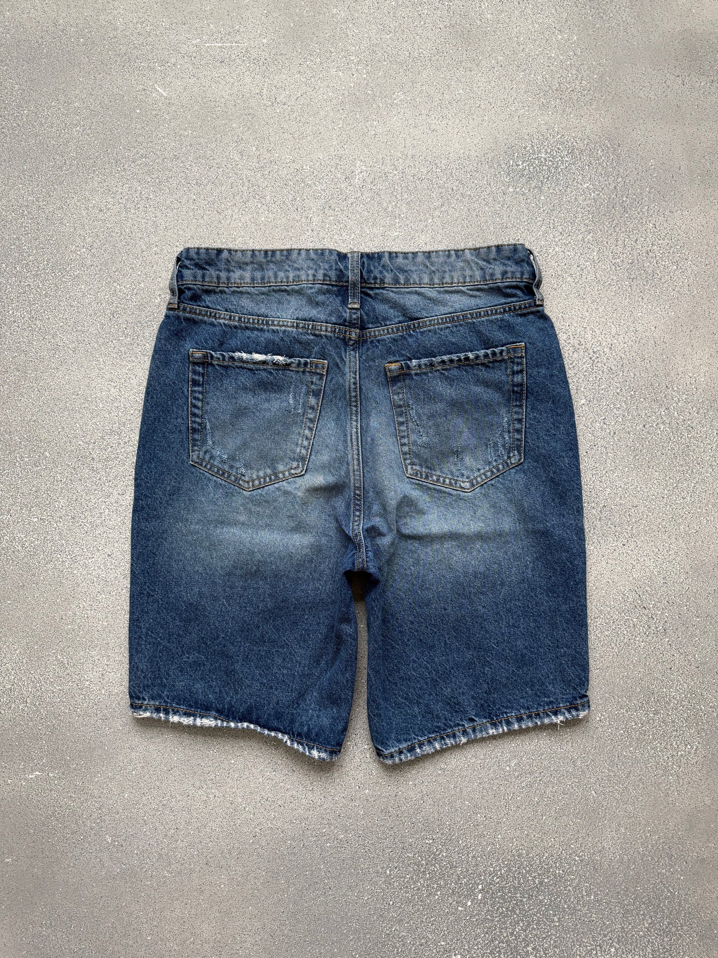 No Boundaries short (30)