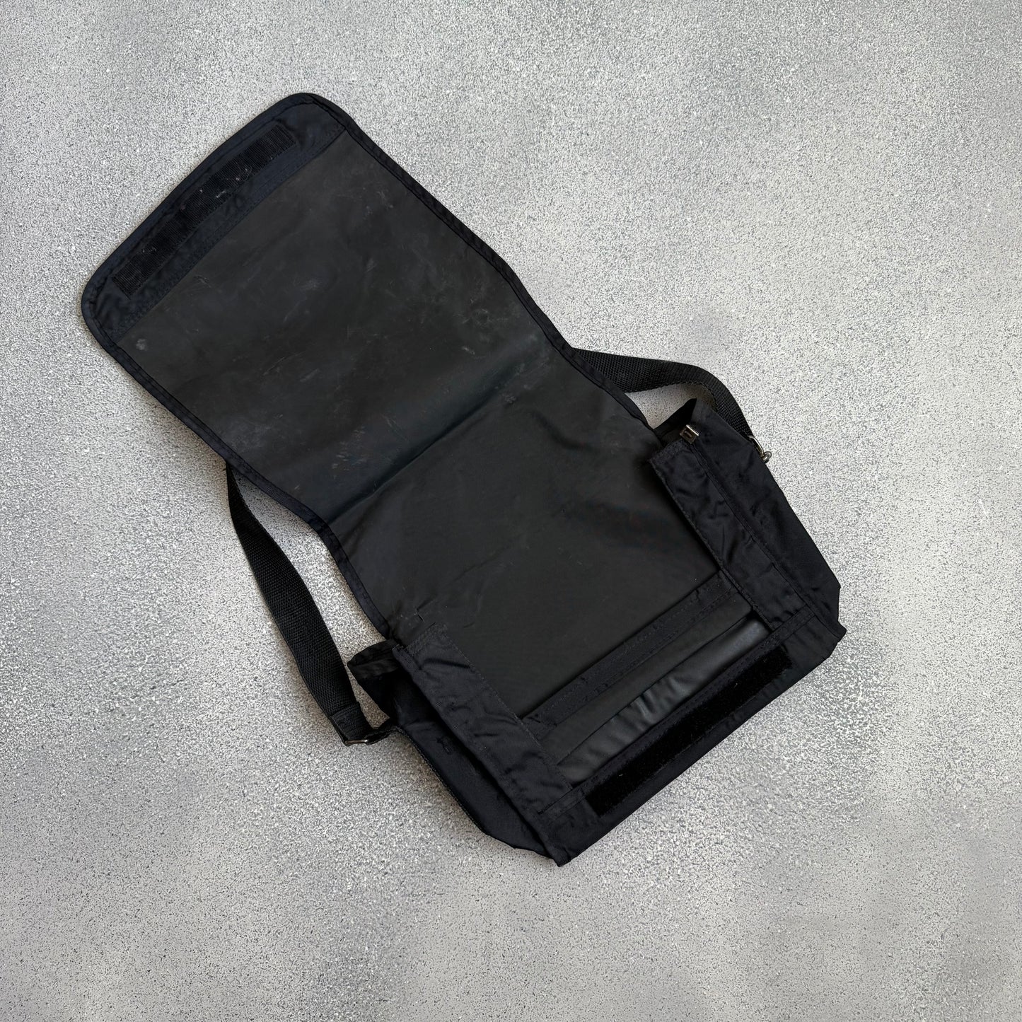 Marlboro Unlimited bag