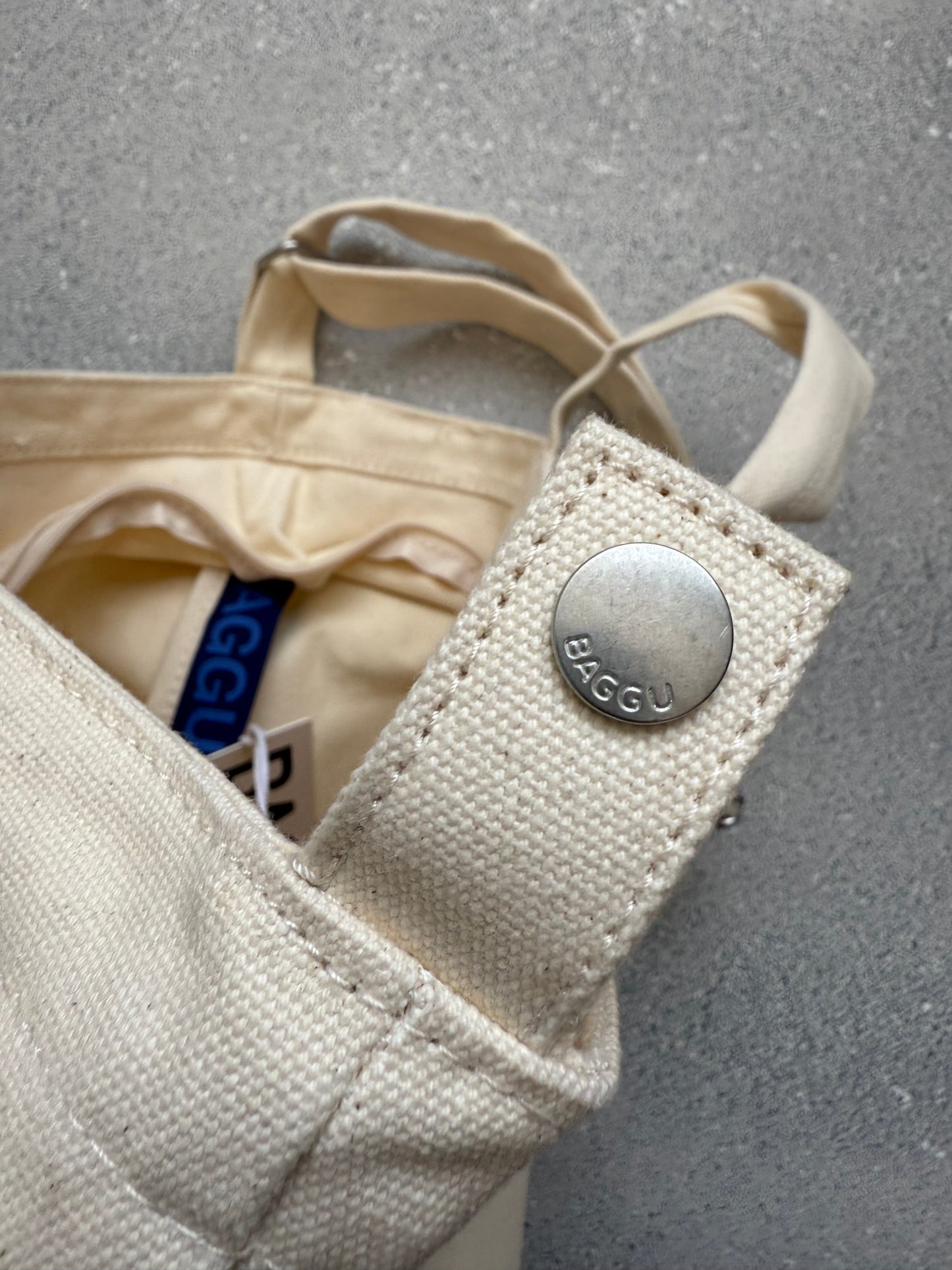 Baggu tote bag