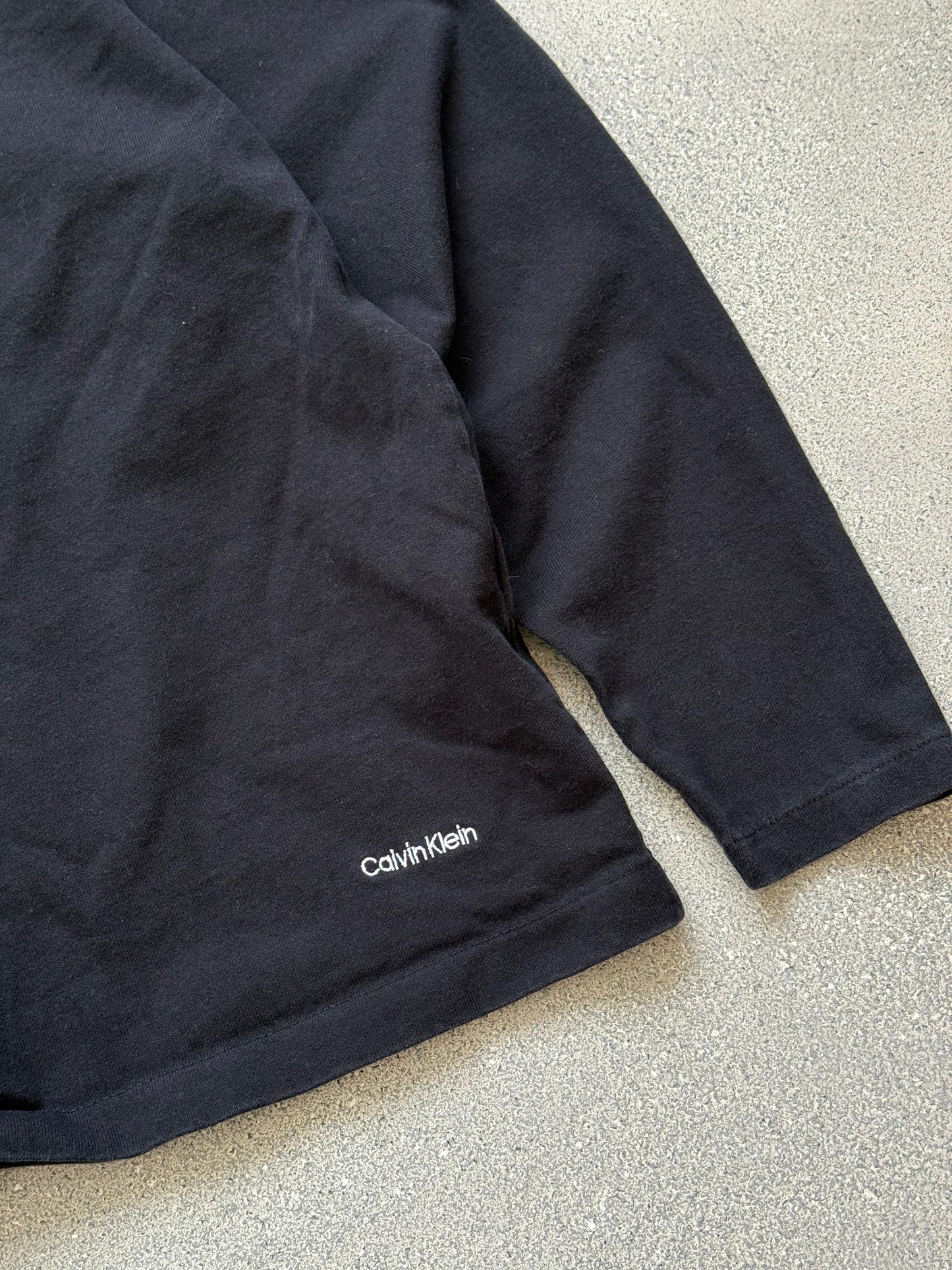Calvin Klein long sleeve (S)