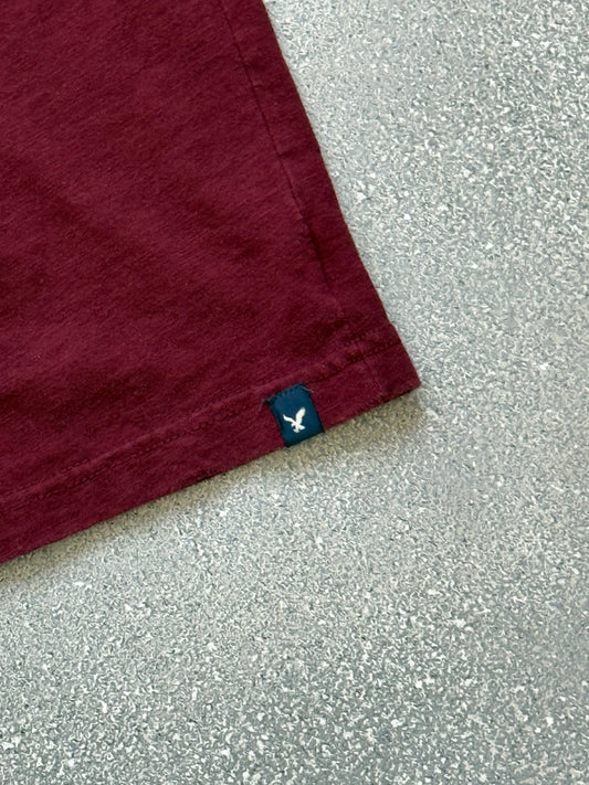 American Eagle tee (L)