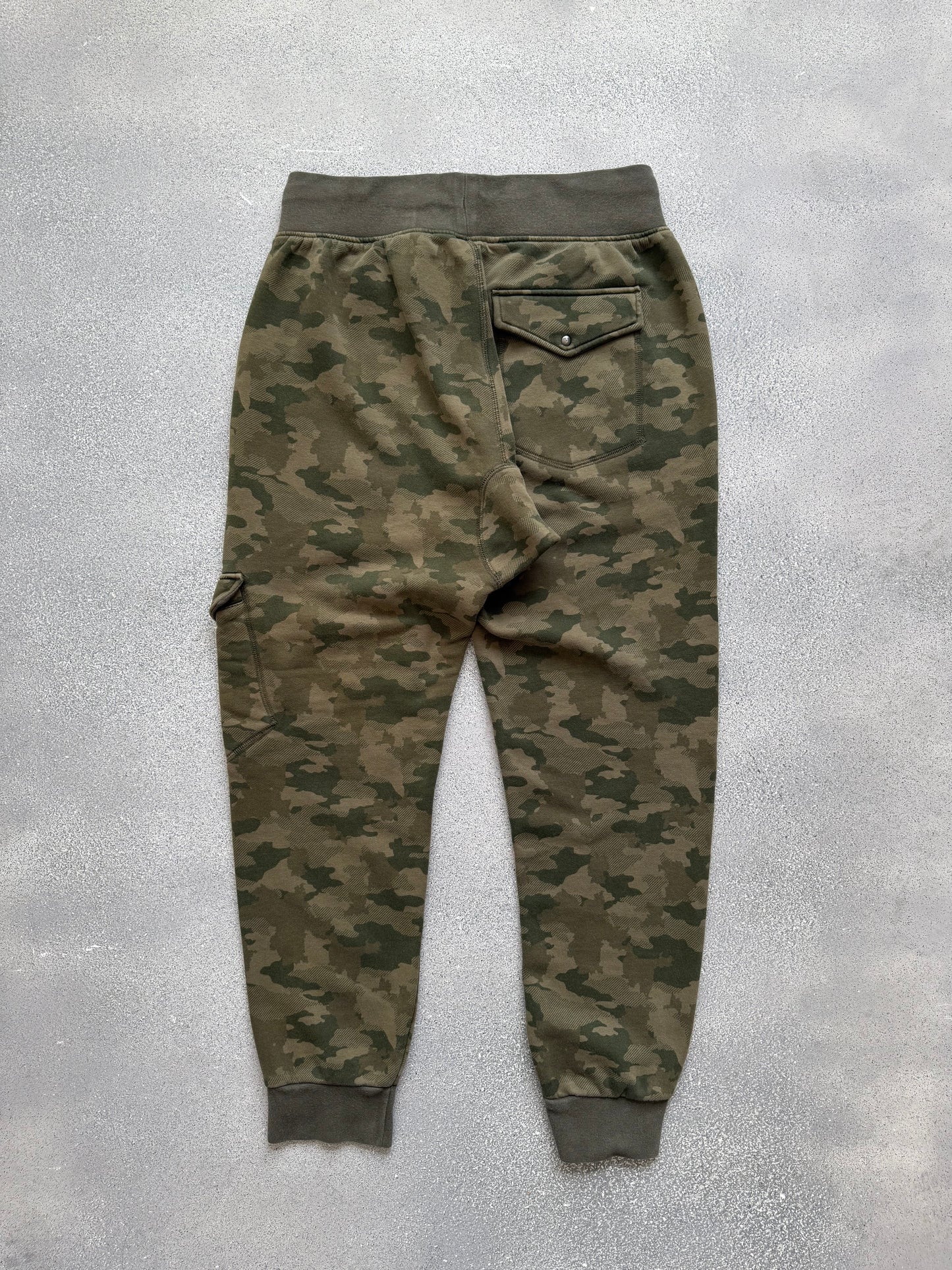 Puma camo pants (M)
