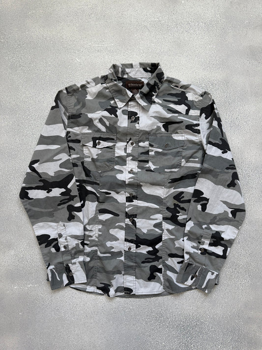 Noboundaries shirt (L)