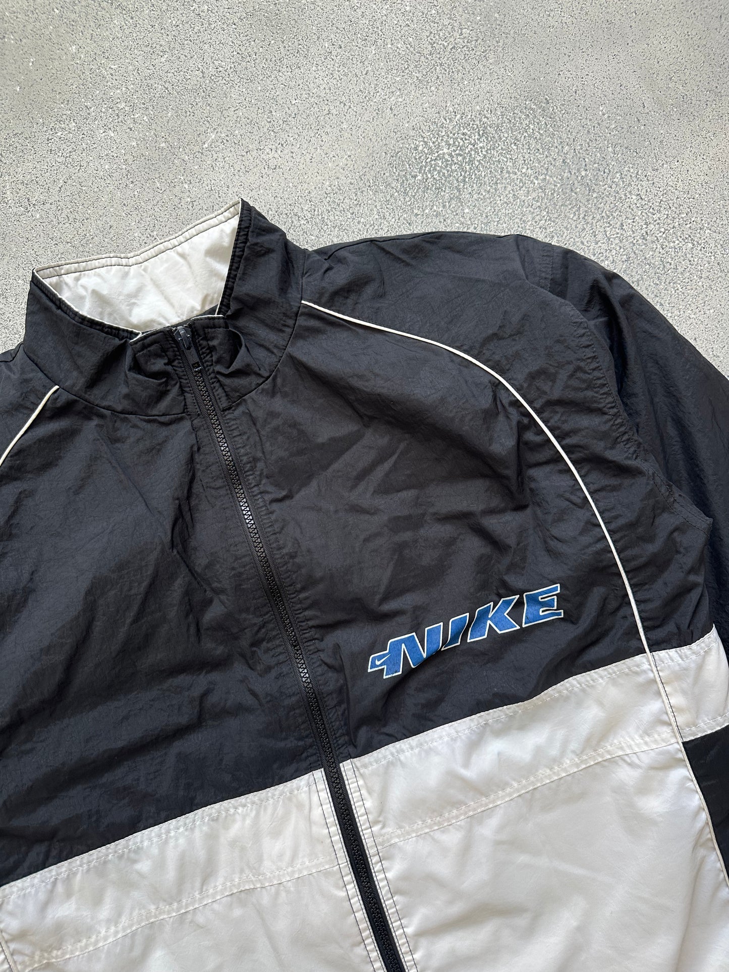 Nike vintage jacket (S)