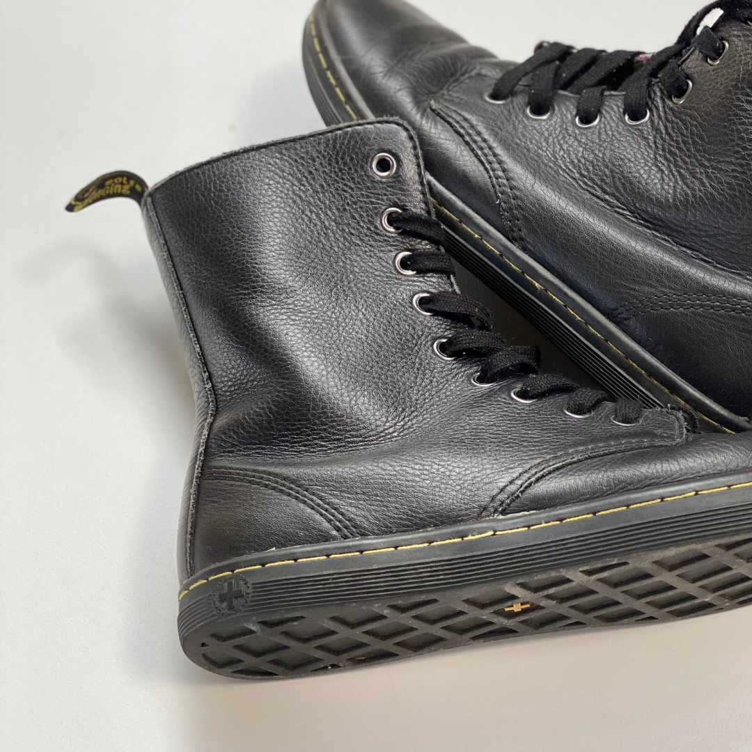 Dr Martens Boots (25mx)