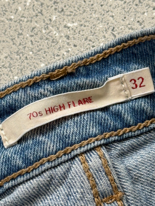 Levi’s 70s high flare jeans (32)