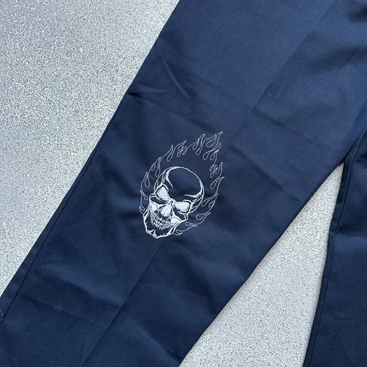 Dickies skull (26x30)