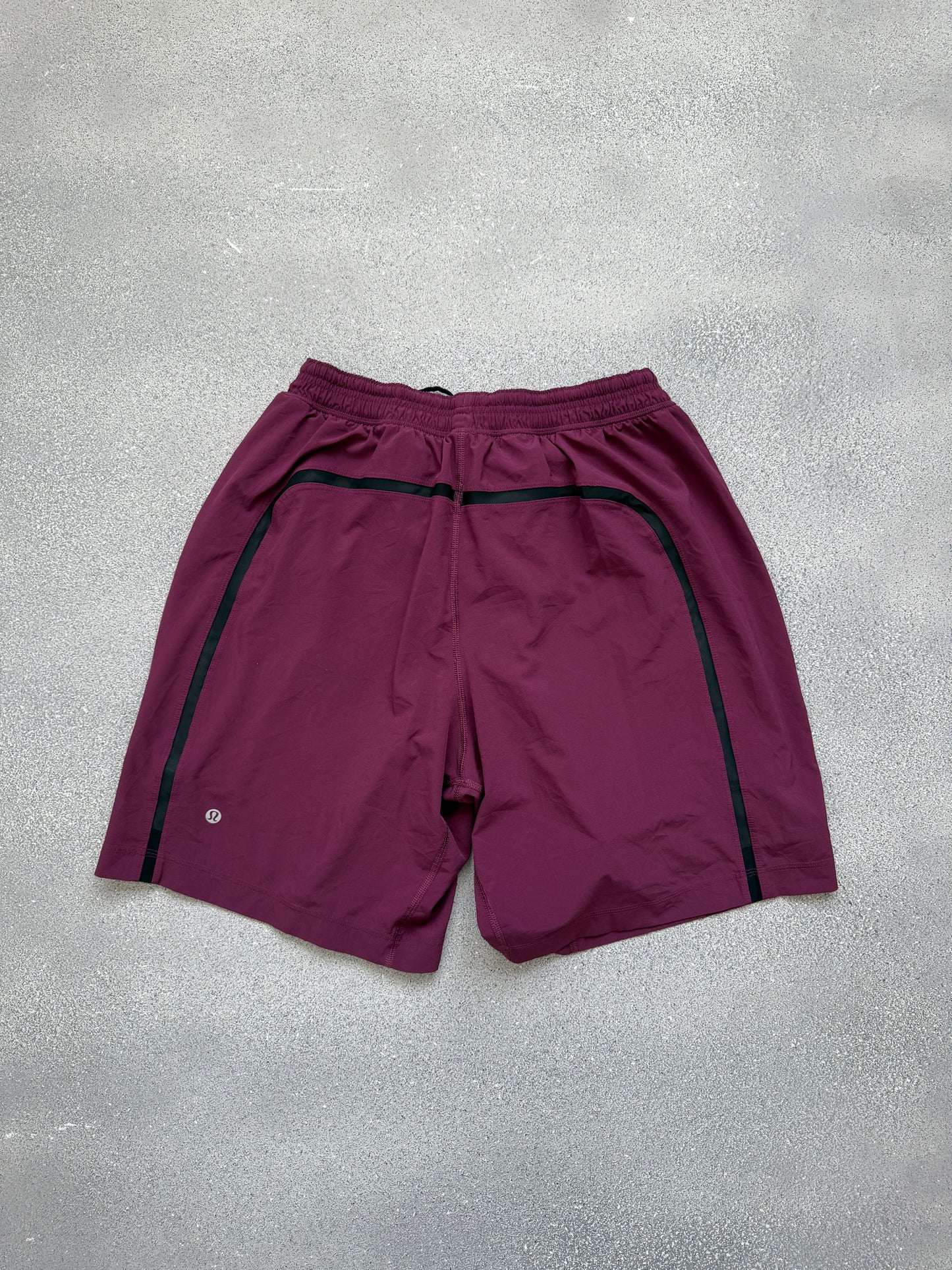 Lululemon lycra shorts (M)
