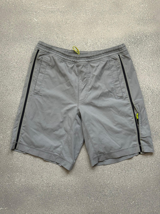 Lululemon sport short (S)