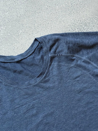 Lululemon sport tee (M)