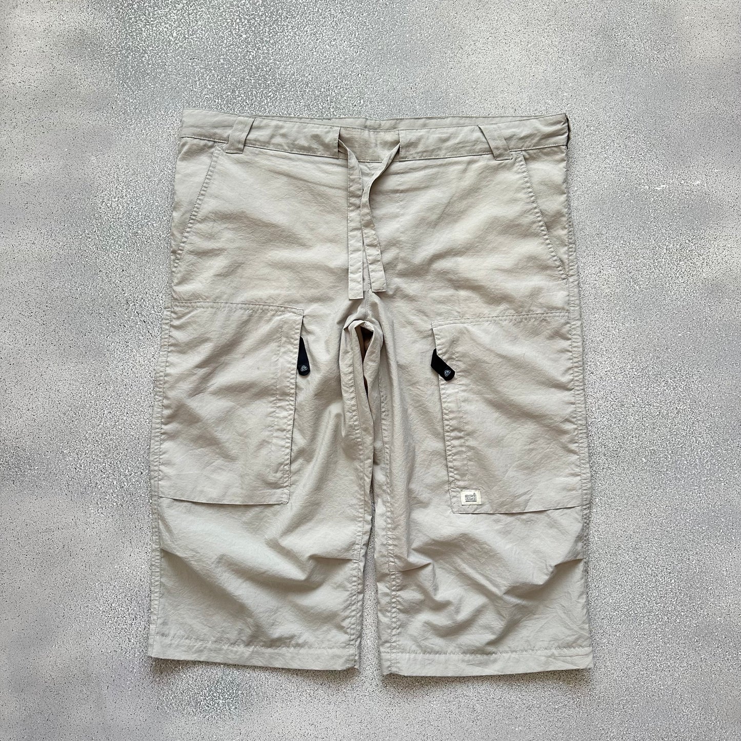 Nike ACG capri pants (L)