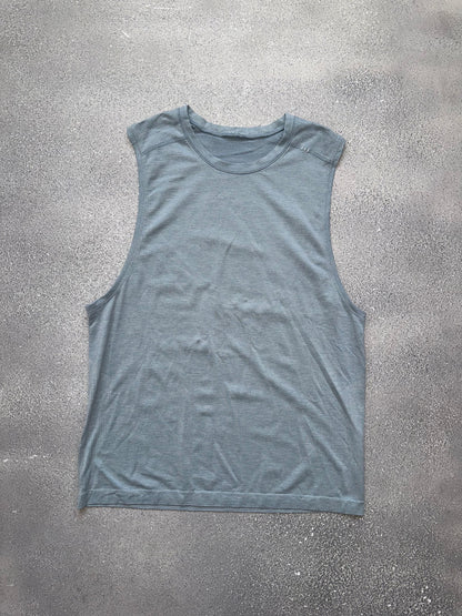 Lululemon tank (L)