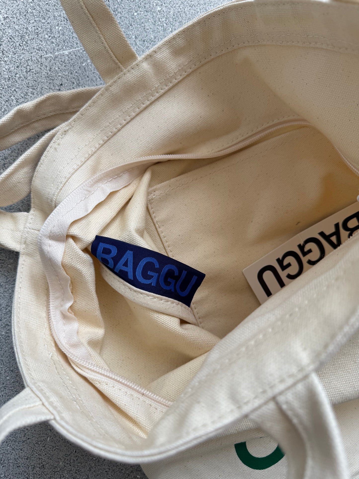 Baggu tote bag