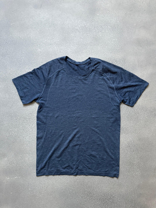 Lululemon sport tee (M)