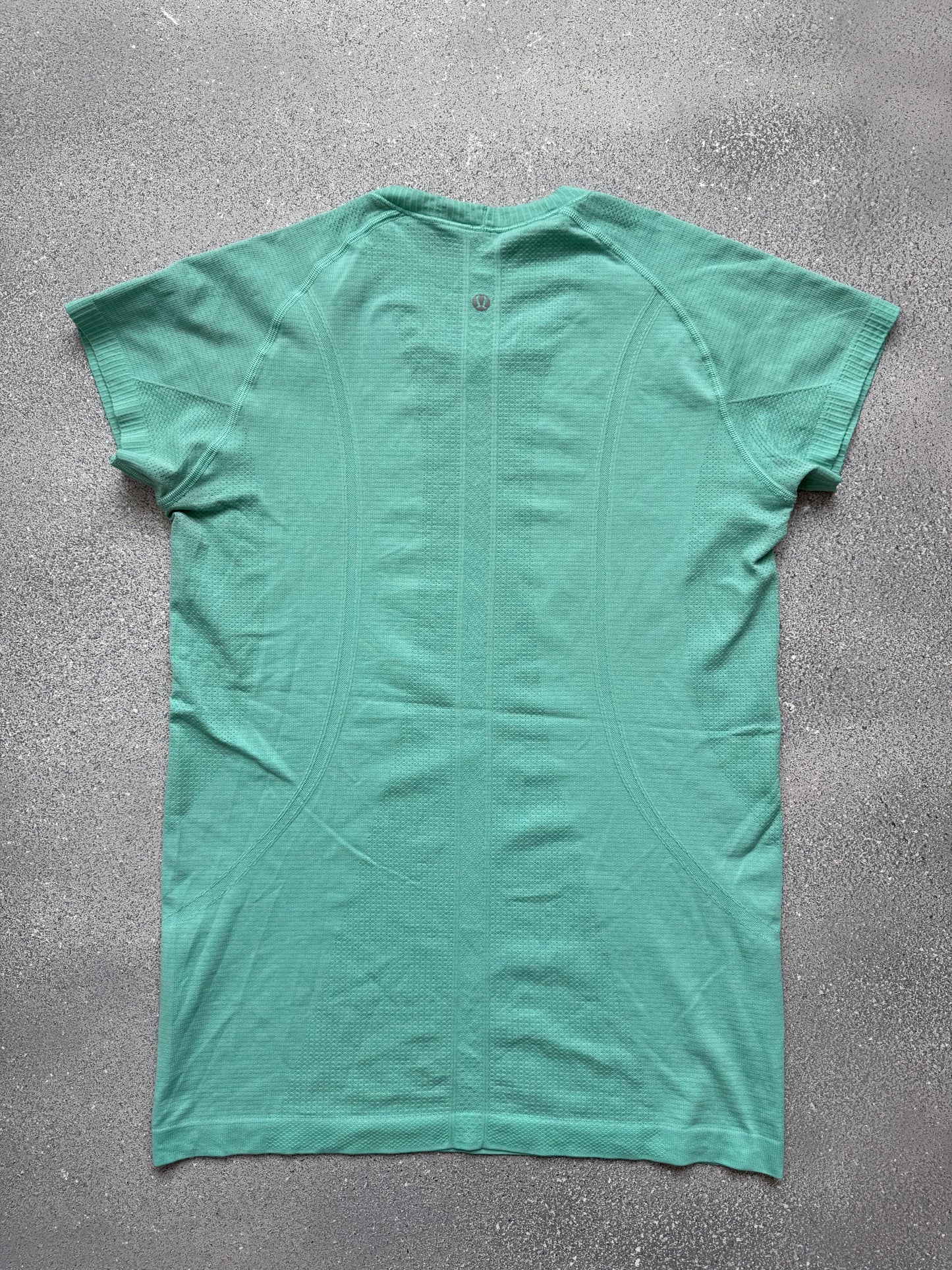 Lululemon sport tee (10)