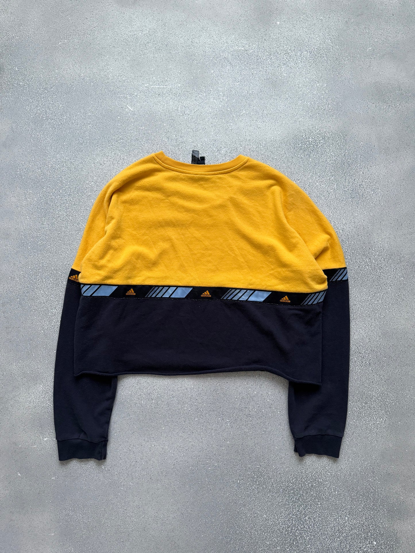 Adidas crewneck woman’s (L)