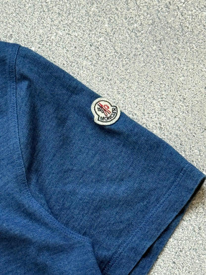 Moncler tee (M)