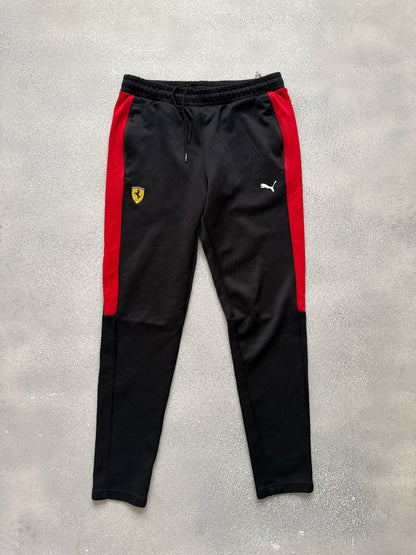 Puma Ferrari pants (M)