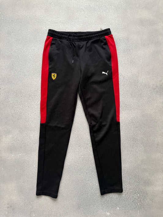 Puma Ferrari pants (M)