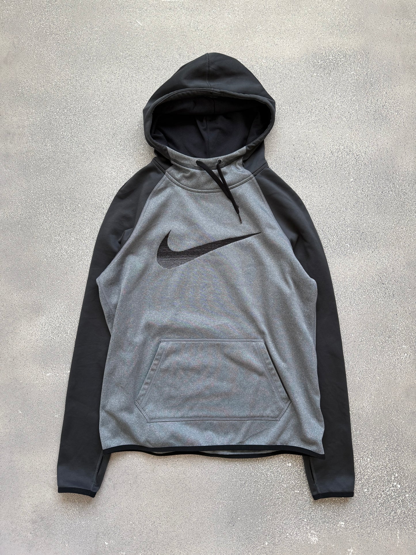 Nike thermo fit hoodie (M)
