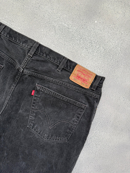 Levi’s 550 (44x30)