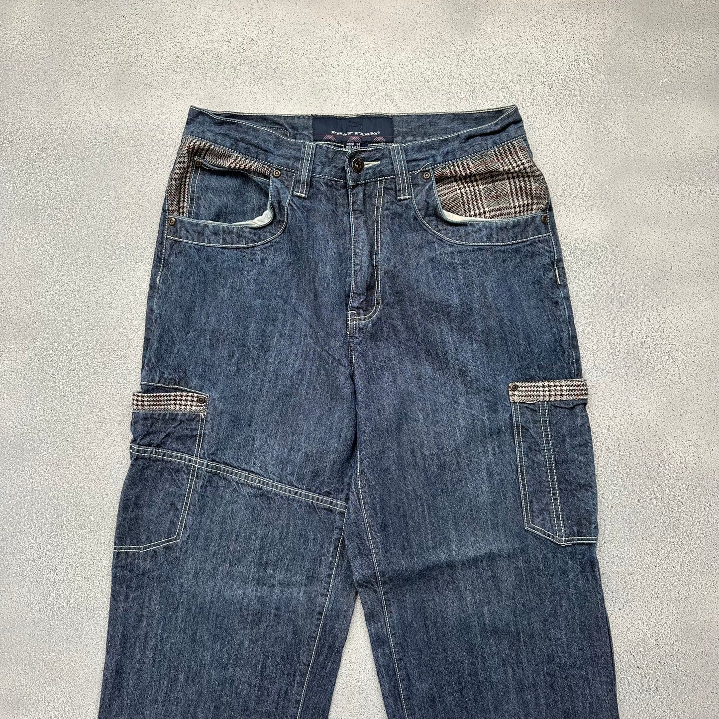 Phat farm cargo jeans (34x34)