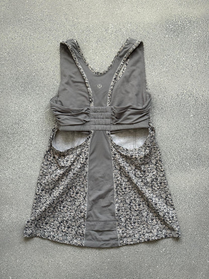 Lululemon sport top (M)