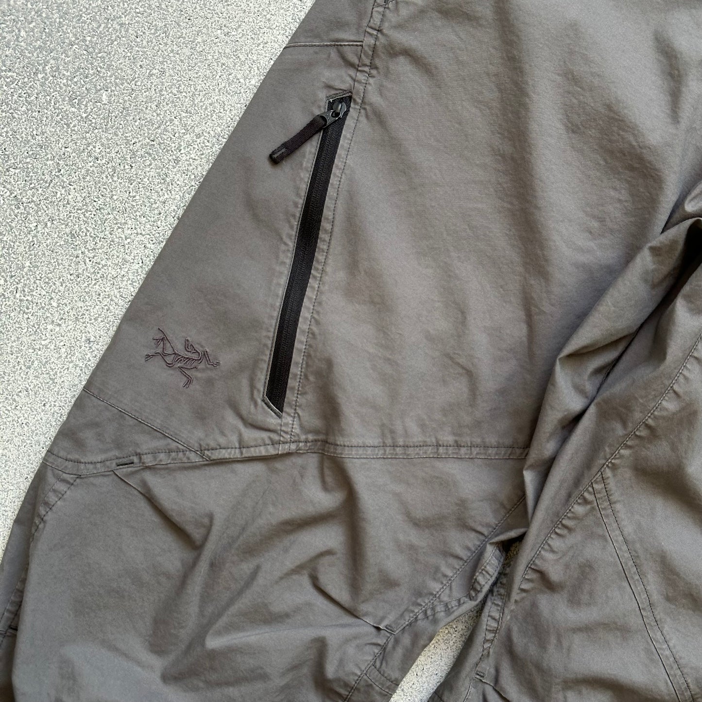 Arcteryx track pants (34)