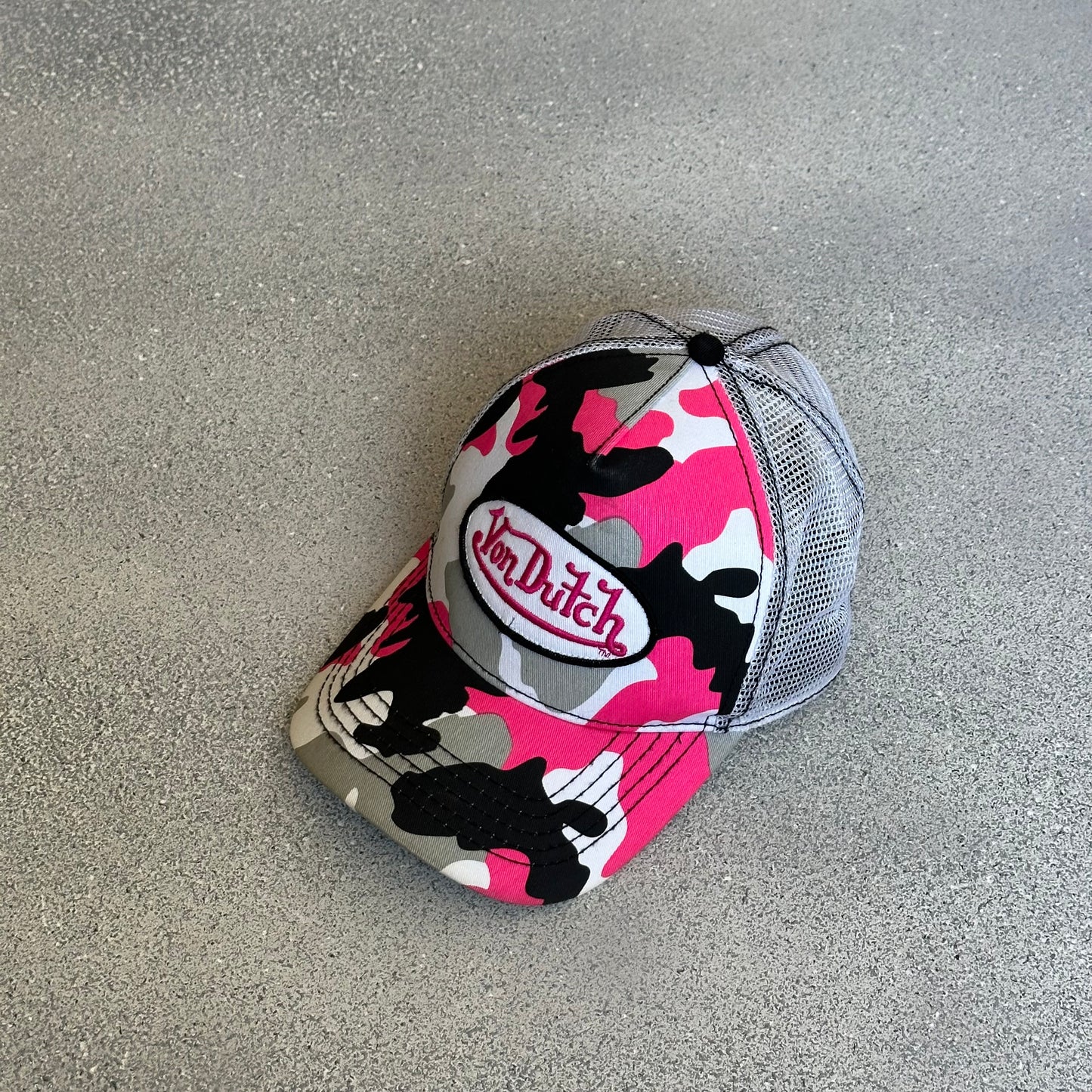 Von Dutch camo hat