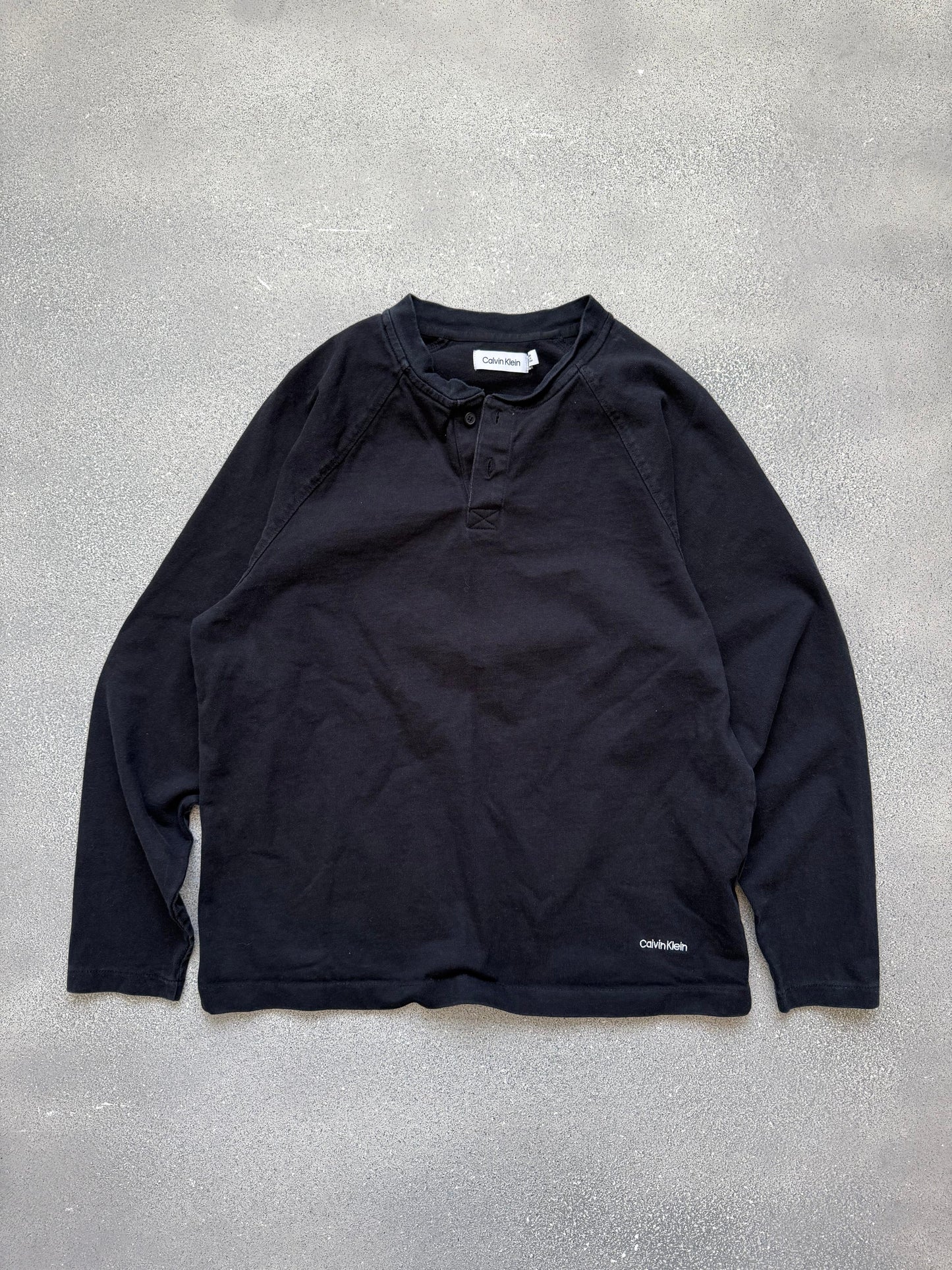 Calvin Klein long sleeve (S)