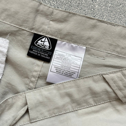 Nike ACG capri pants (L)