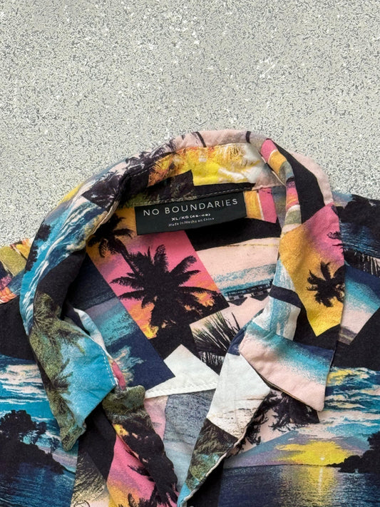 No Boundaries shirt (XL)