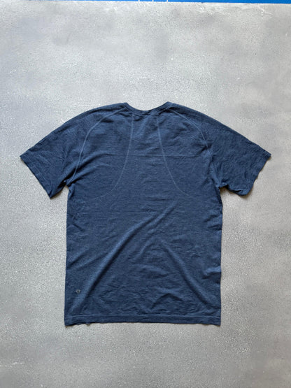 Lululemon sport tee (M)