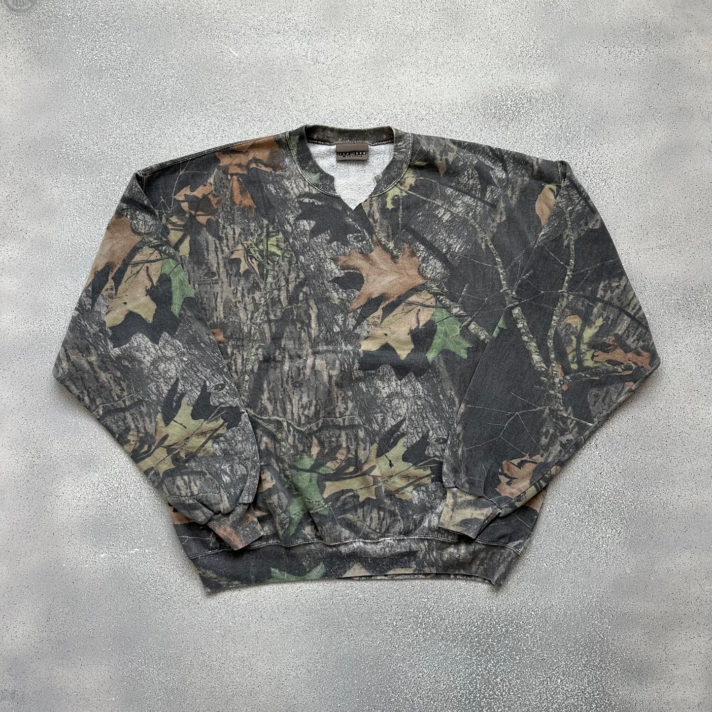 Jerzees camo crewneck (XL)