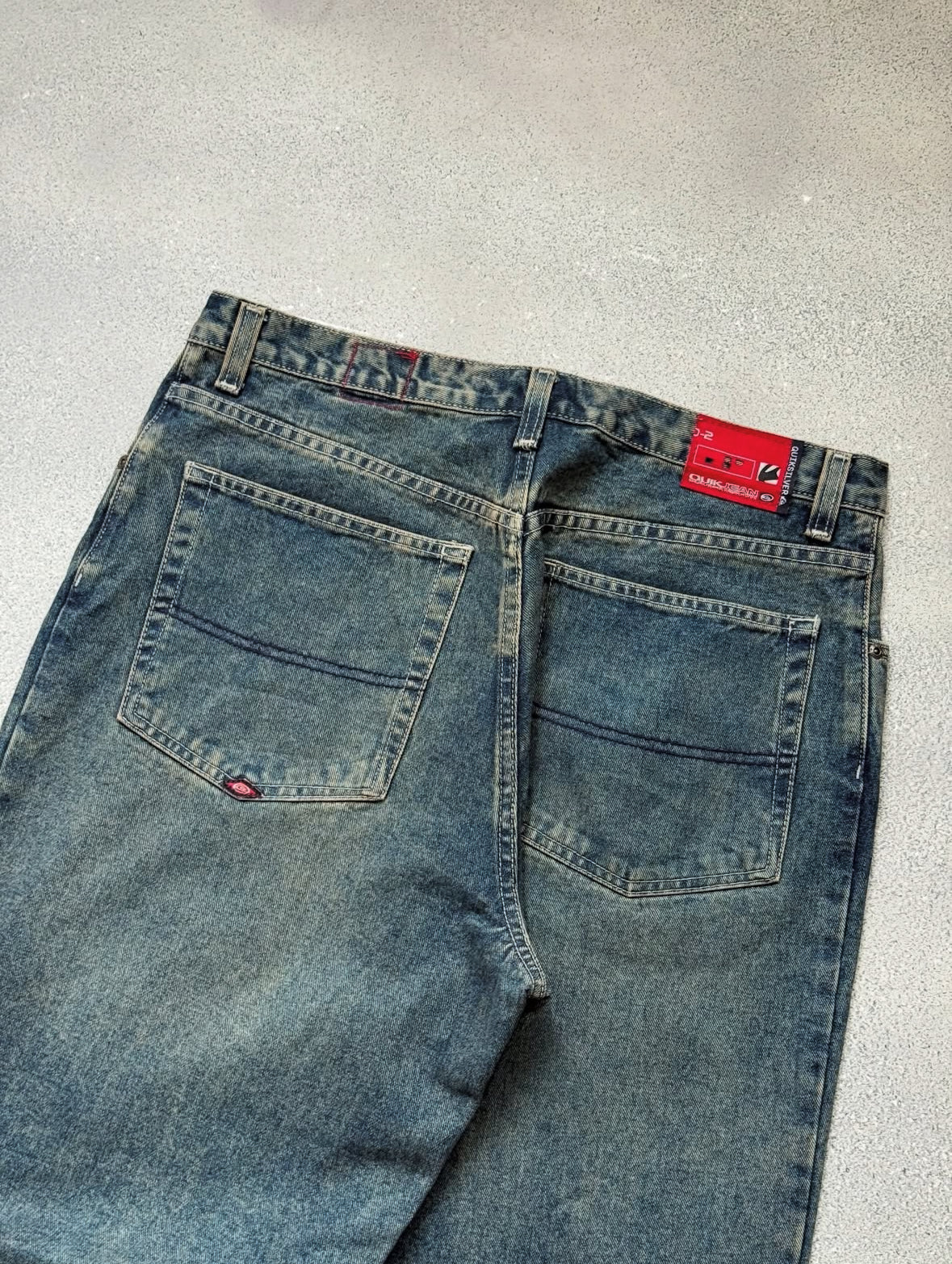 Quicksilver baggy jeans (36)