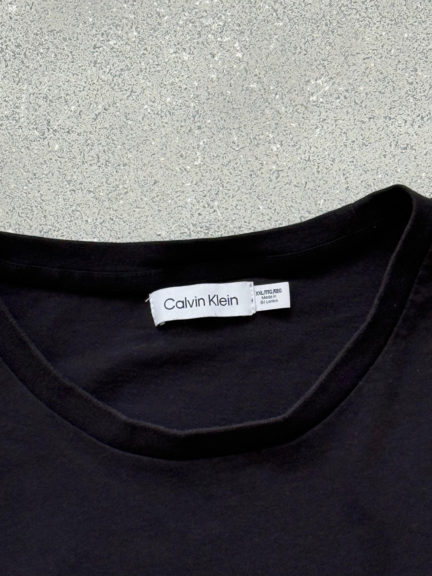Calvin Klein tee (XXL)