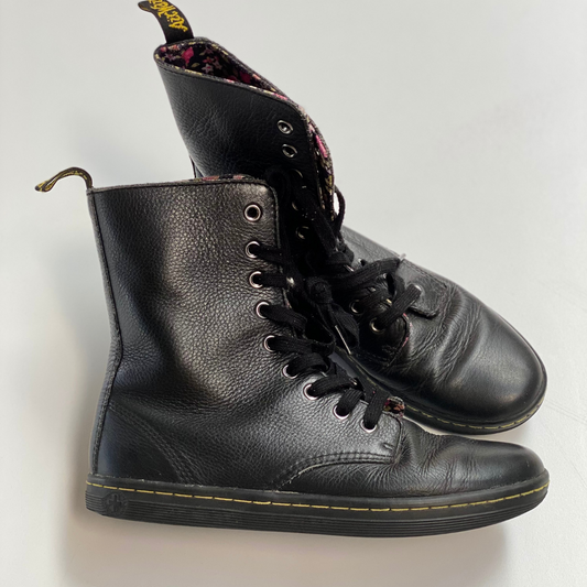 Dr Martens Boots (25mx)